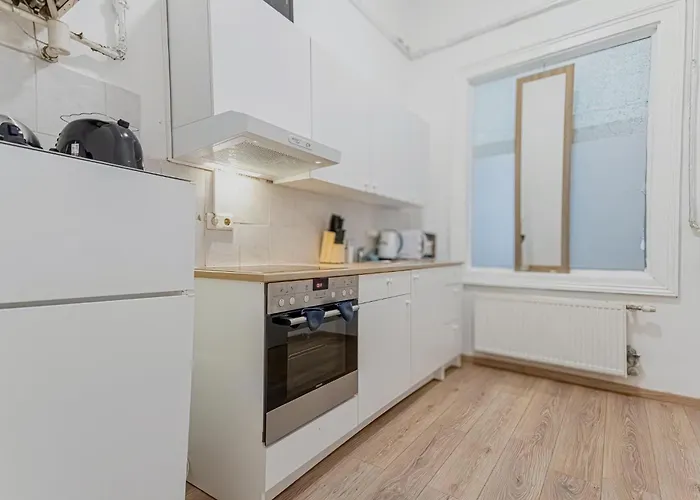 דירה Spacious Private In A Shared In וינה