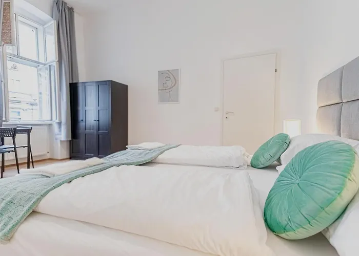 דירה Spacious Private In A Shared In