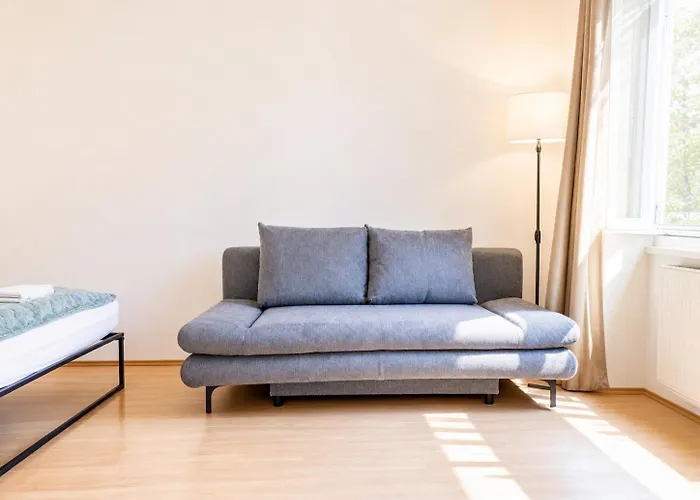 דירה Spacious Private In A Shared In *